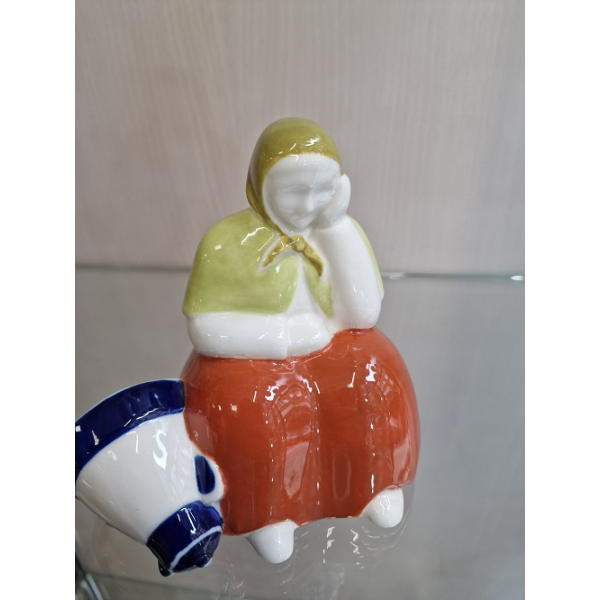 Figura Luarada Mujer