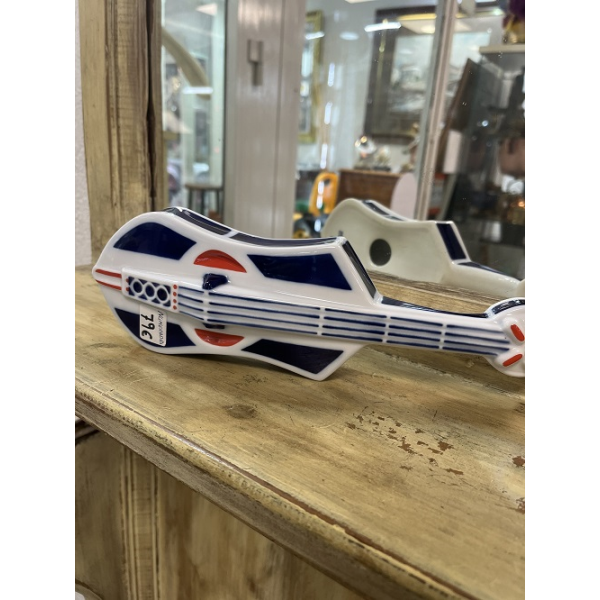 Violín  numerado Sargadelos