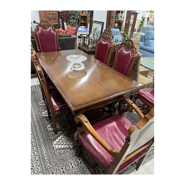 Mesa y 8 sillas madera