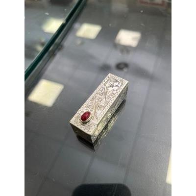 Porta labial de plata