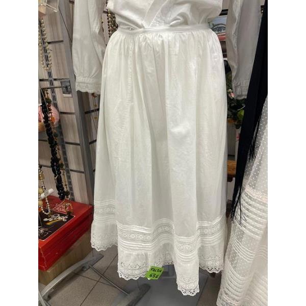 Falda blanca